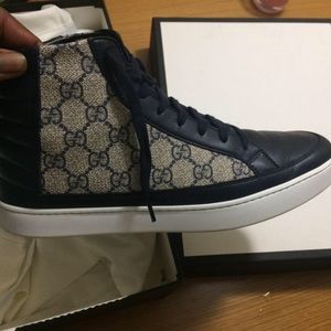 Men’s High top Gucci Sneaker US size 9